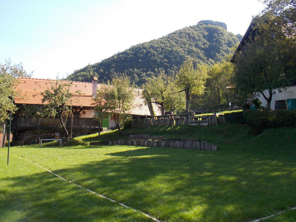 Apartmani Etno Kuca Pod Okicem Samobor Room photo